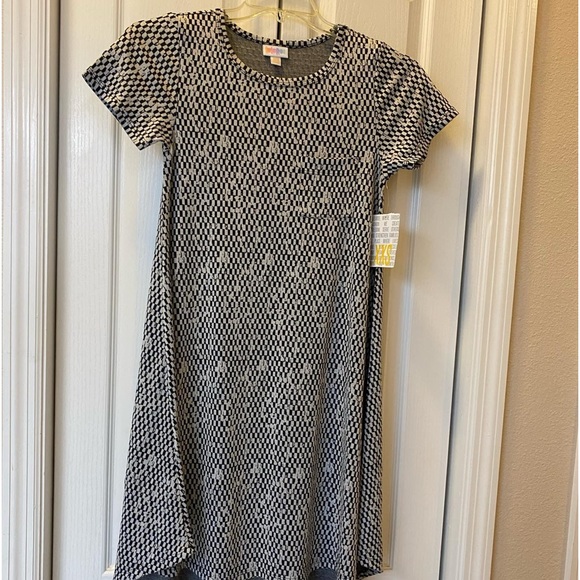 NWT LuLaRoe Carly Dress - Picture 1 of 4